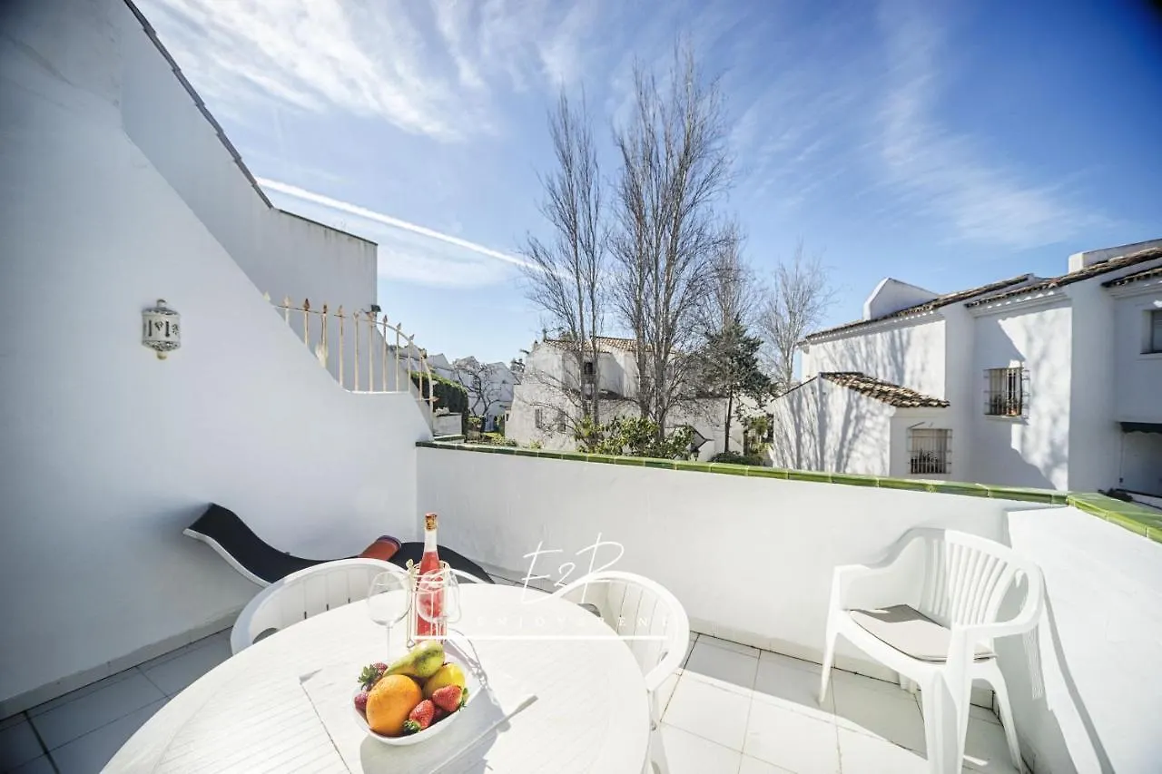 Enjoy2Rent Fantastic Apartment, Lunamar Marbella Apartment